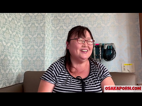 ❤️ La mare japonesa grassa ensenya les seves grans pits i gaudeix d'una joguina sexual. Una mare asiàtica de 51 anys parla de la seva experiència sexual. Yukiko 1 OSAKAPORN milf grassa ❤ Putes a nosaltres ❌️