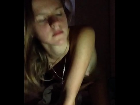 ❤️ Una noia es masturba i corre ❤ Putes a nosaltres ❌️